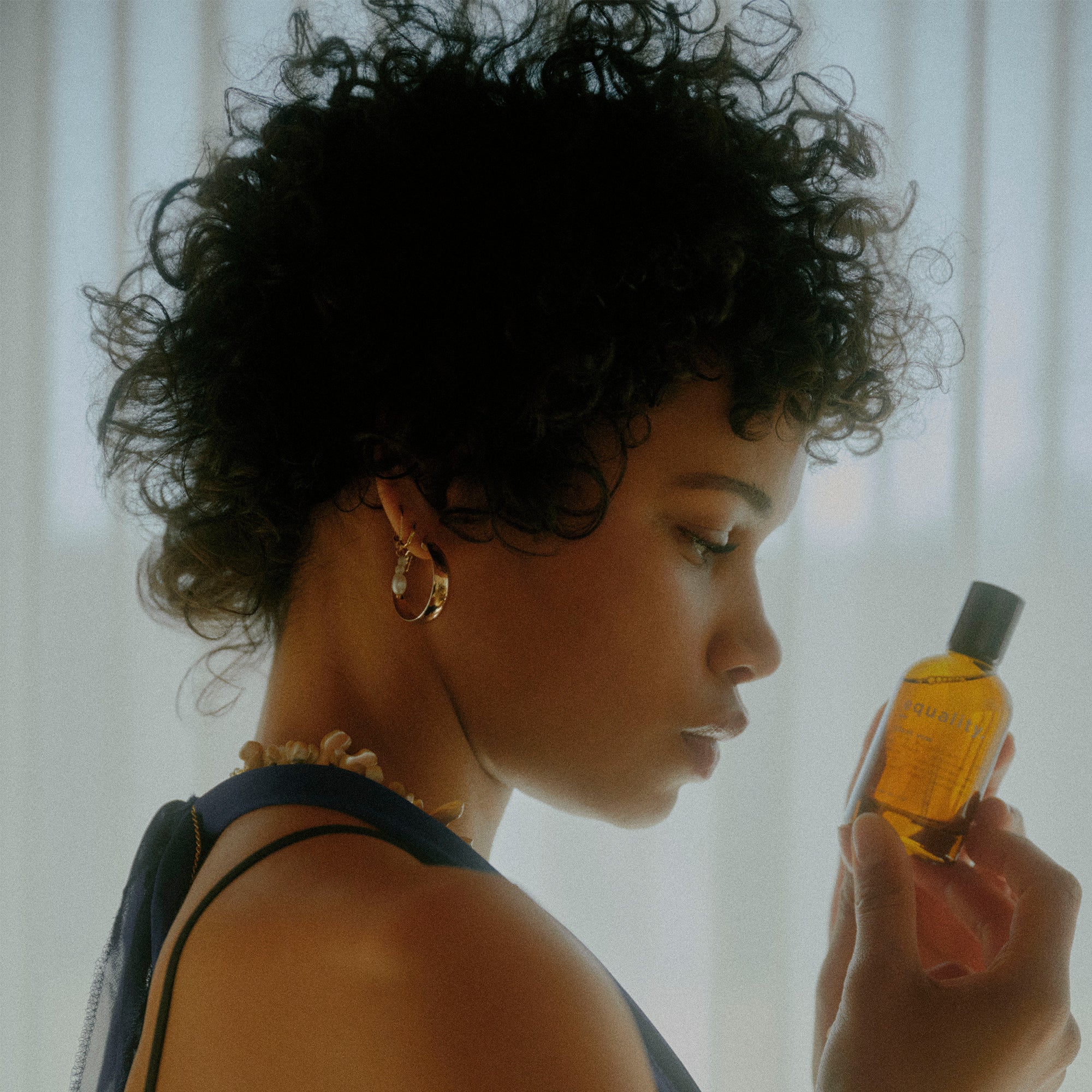 TOP: Bergamot, Pink Pepper, Coriander
HEART: Saffron, Labdanum, Incense
<br/>BASE: Oak Moss, Oud, Amber